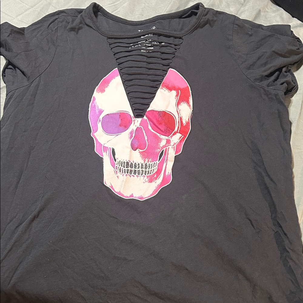 torrid Black Slim Fit Tee with White Interior Print